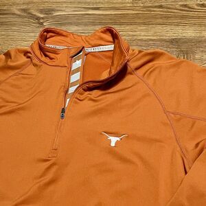University Of Texas 1/4 Q Zip Lined Sweater Men’s Medium Pullover Level Wear
